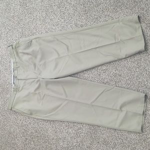 3/$30 Haggar 42 x 29 100% polyester khaki pants stretch expandable waist